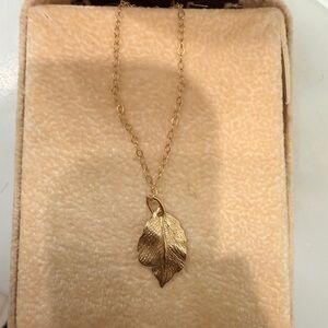 14K Gold Leaf Dainty Necklace